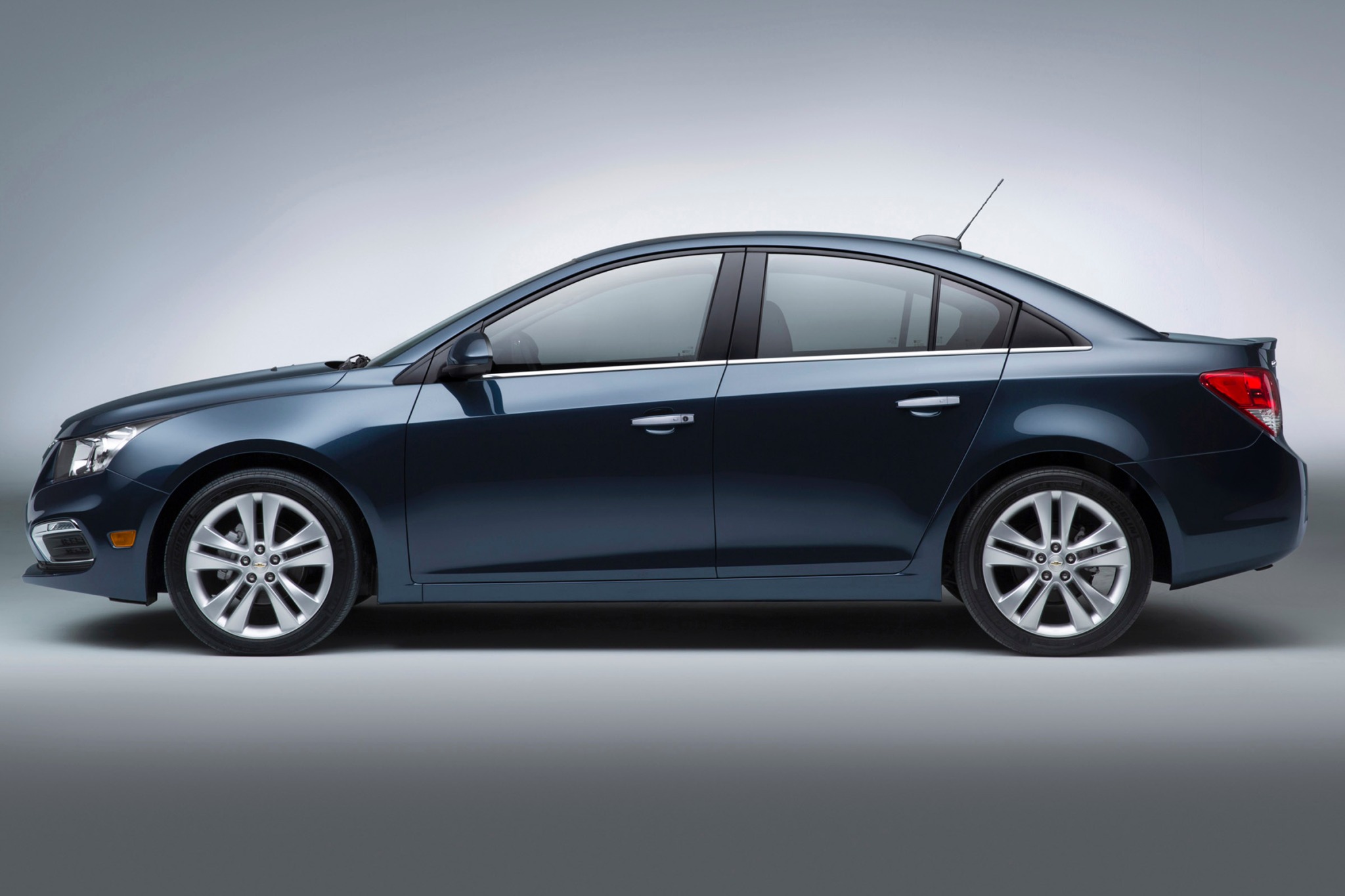 2016 Chevrolet Cruze Limited Specs, Prices, VINs & Recalls AutoDetective